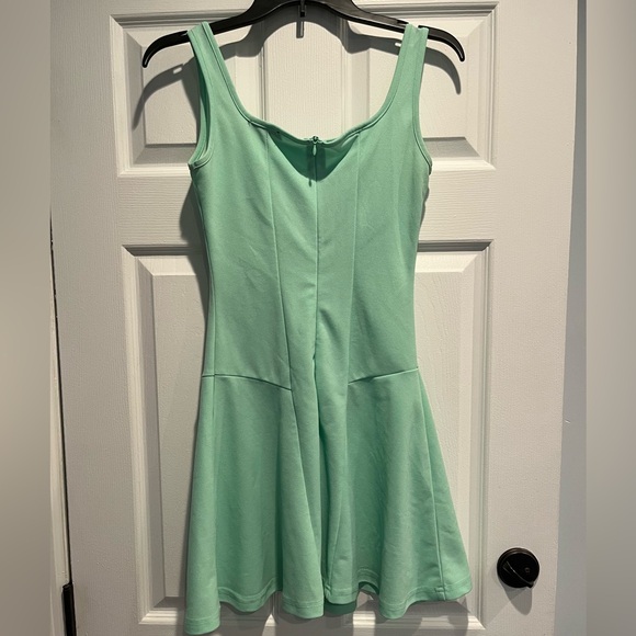 SHEIN Light Green Dress - Picture 2 of 2